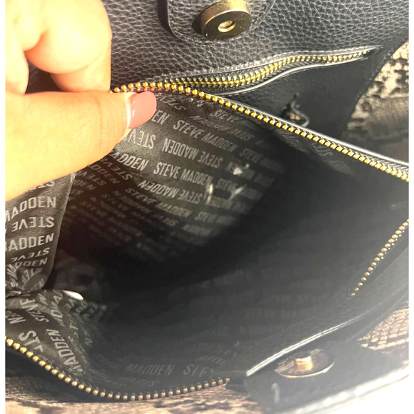 Steve Madden Black Pebbled Leather Shoulder Handbag - Picture 5 of 6